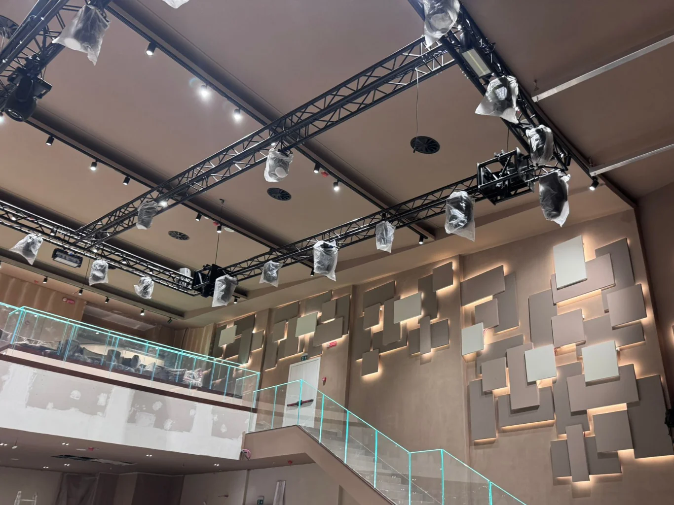 island-sound-absorbing-panels-10