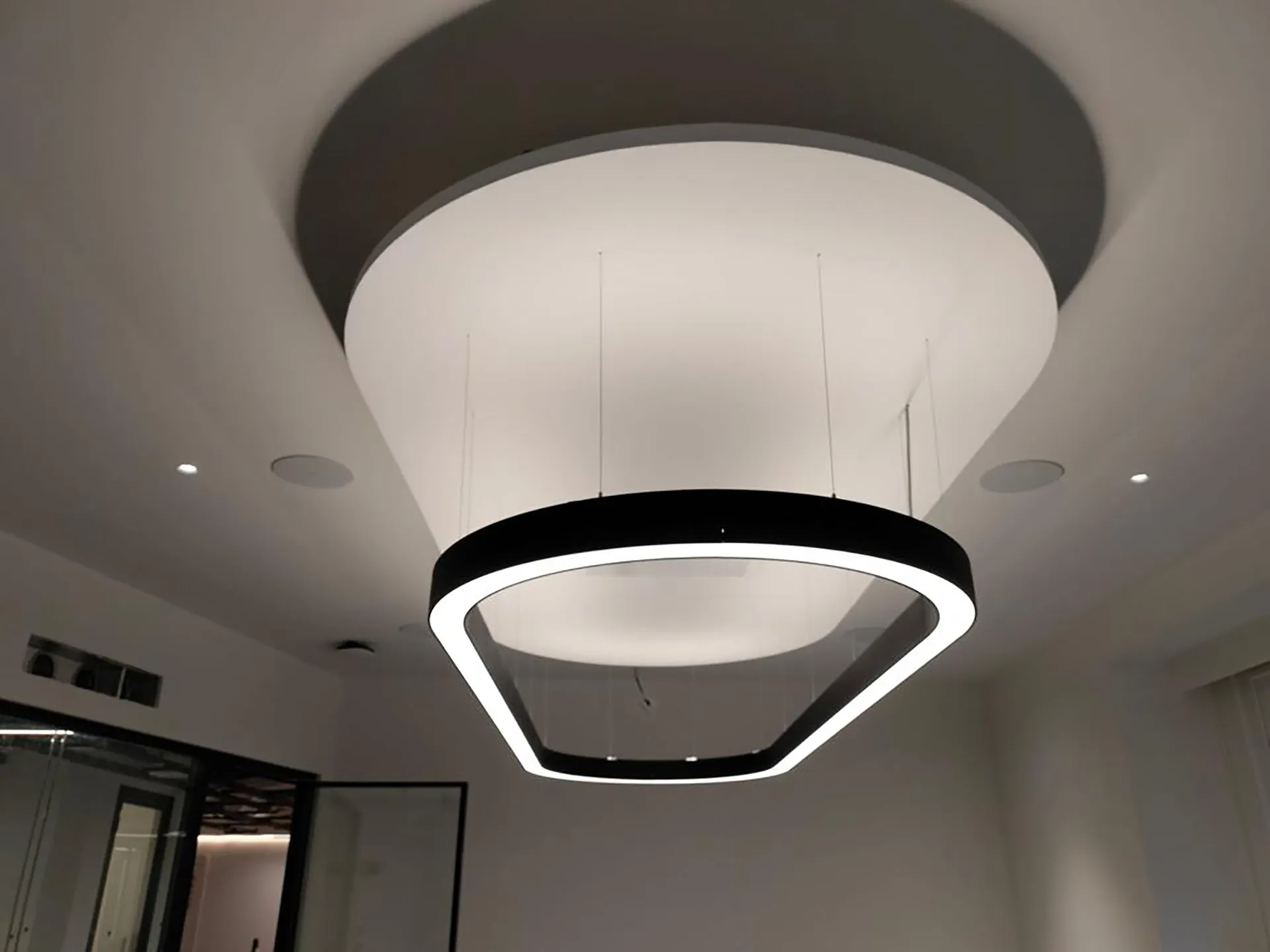 island-with-integrated-lighting-points