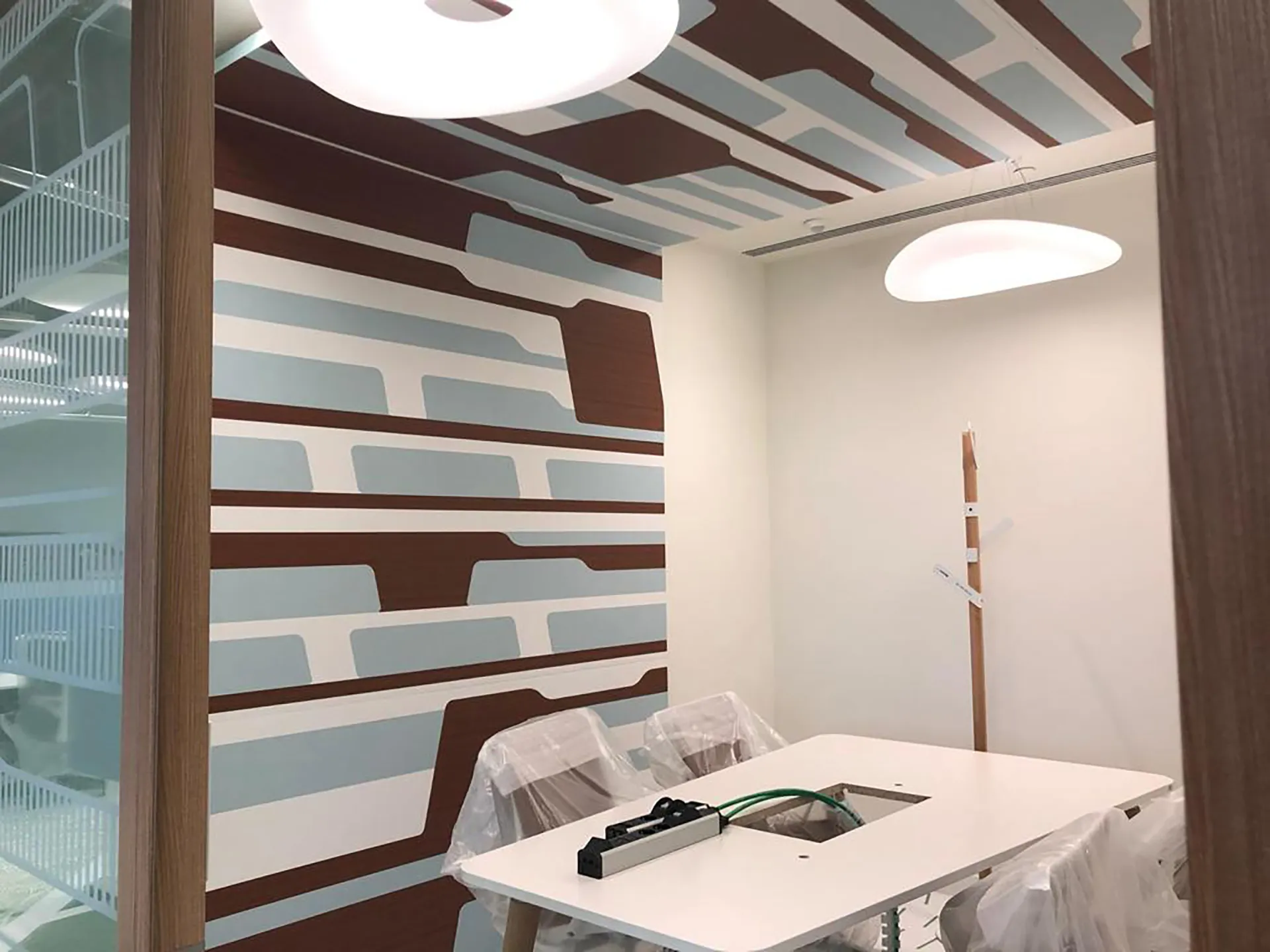island-with-wood-finishes