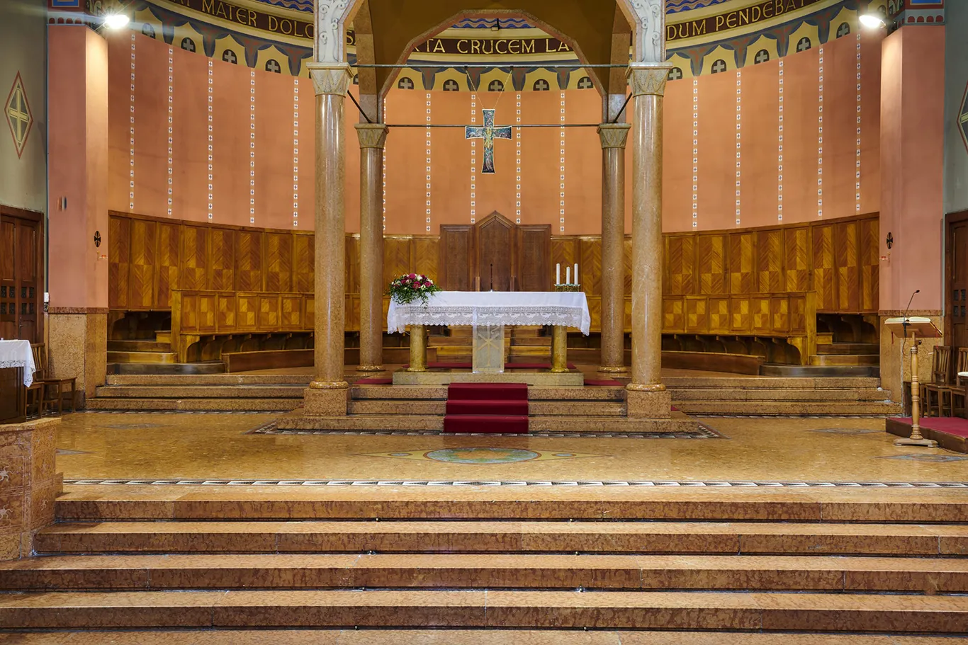 sound-absorbing-panels-for-churches